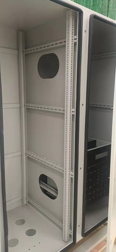 36U防爆正压柜细节图01.jpg 36U防爆正压柜细节图01.jpg